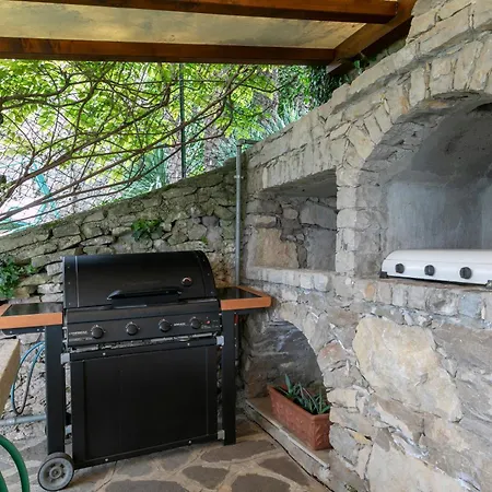 Apartment Appartamentino Del Sole - Vista Brenzone sul Garda